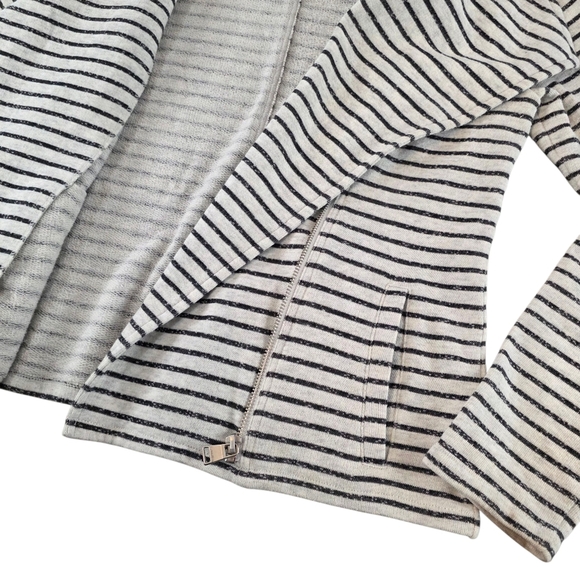 Calvin Klein Performance Striped Zip Jacket Women’s Small Quick Dry Black Grey - Picture 3 of 9